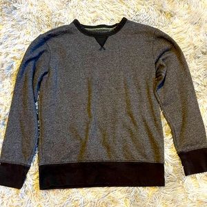 N Athletic gear grey pull over sweater, L
